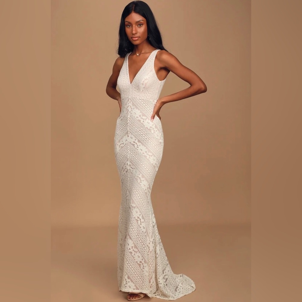 Alianna White Lace Mermaid Maxi Dress - Size M